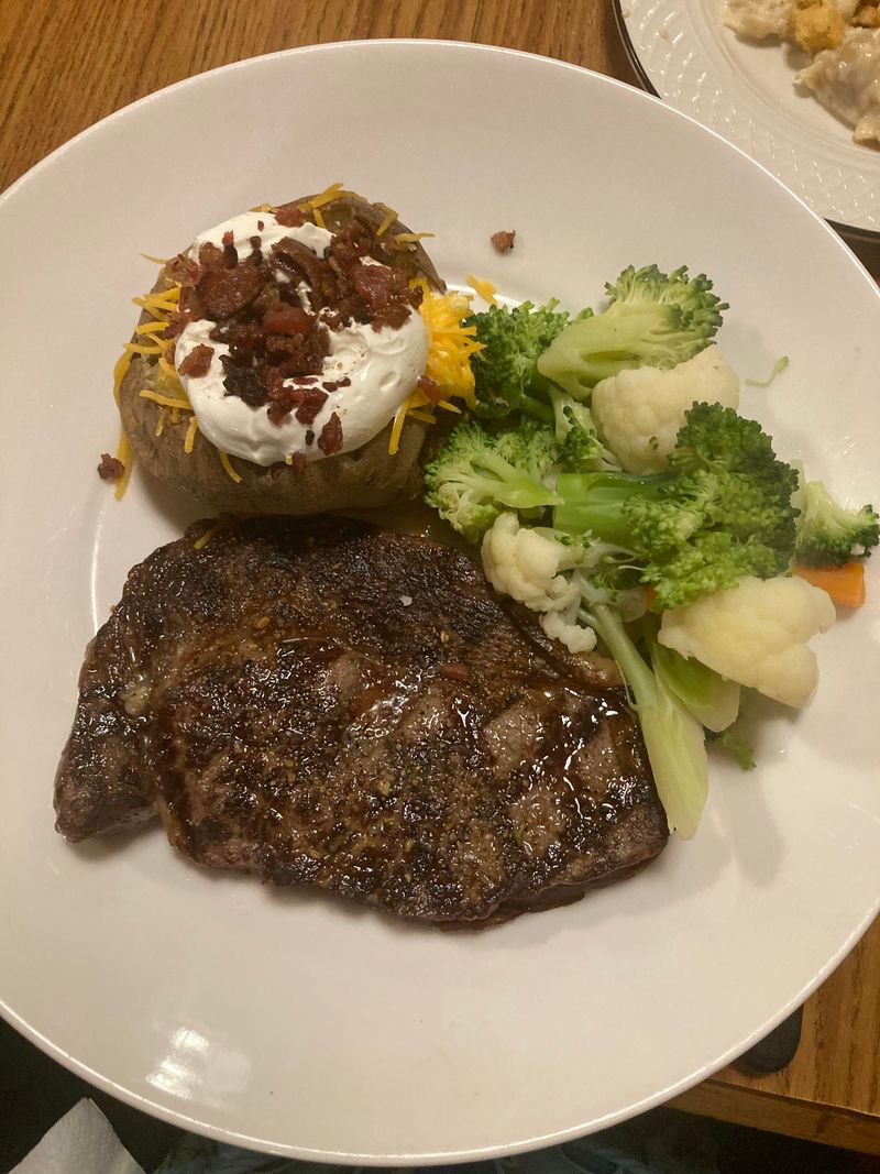 Classic Ribeye, Cast Iron Sizzle