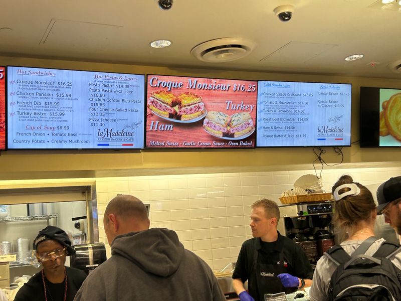 Parisian Omelette To Keep Things Light