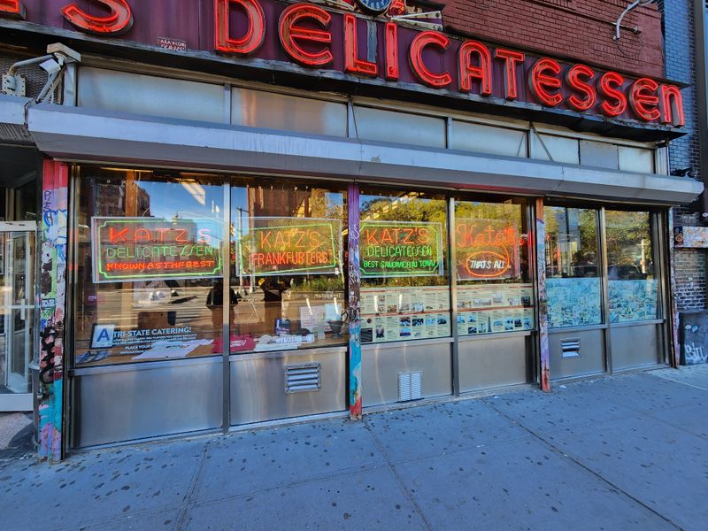 In Every State One Sandwich Shop Rises to the Top on Yelp 37 Katz's Delicatessen – New York City, New York