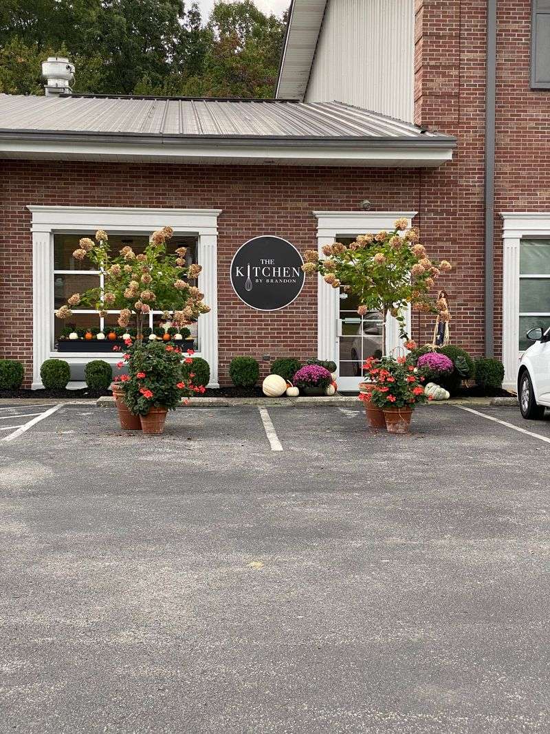 14 Kentucky Biscuit Windows Locals Call Their Morning Salvation 19 The Kitchen by Brandon – London, KY