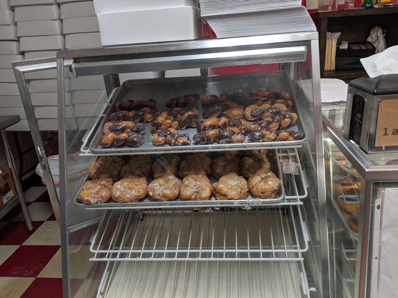 Powdered Sugar Yeast Ring