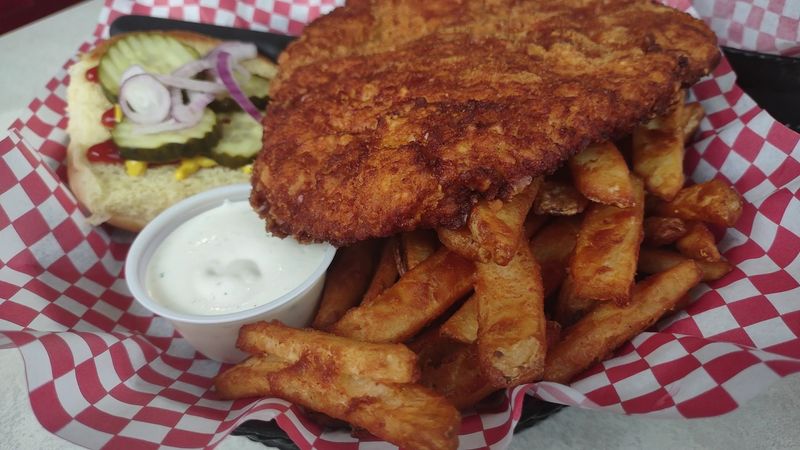 Goldie's Ice Cream Shoppe - Prairie City, Iowa
