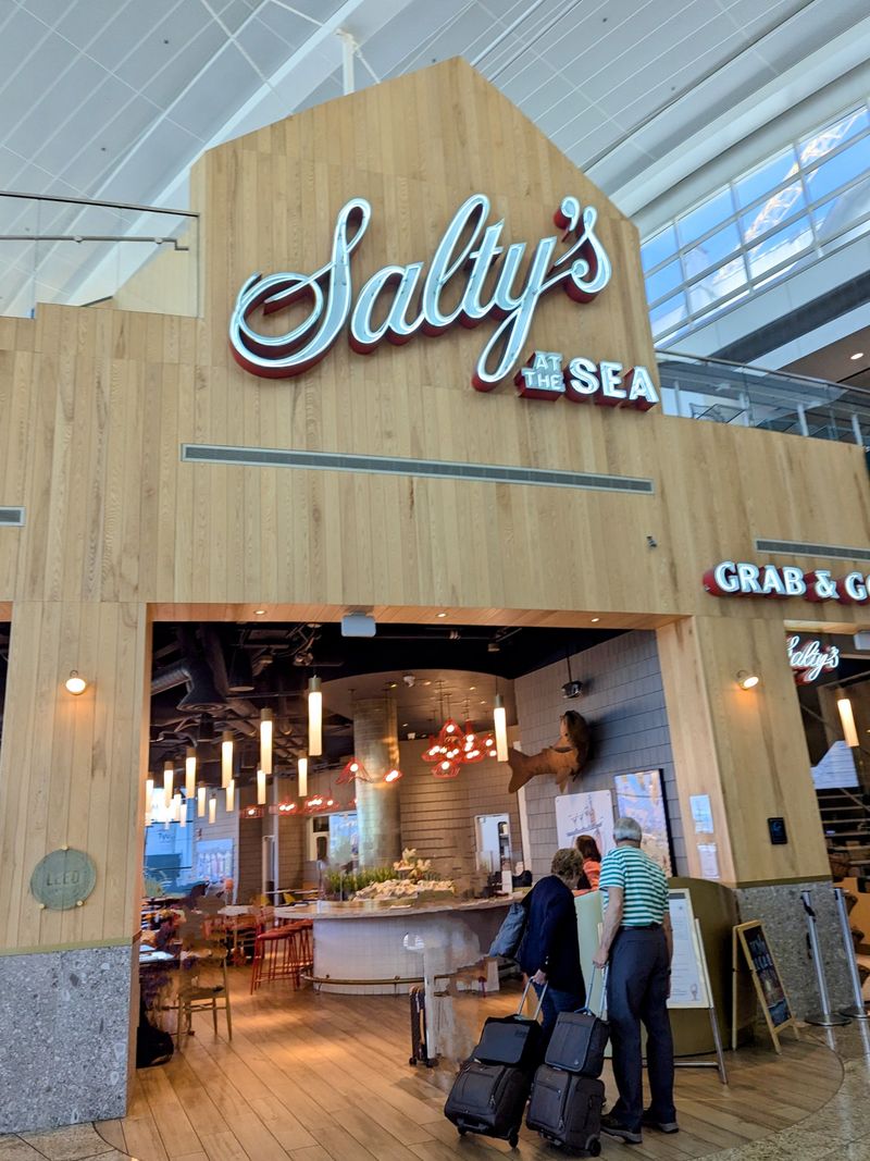 11 Washington Seafood Buffets Where Salmon, Clams, And Crab Keep Plates Overflowing 8 Salty's at the SEA - Seattle, Washington