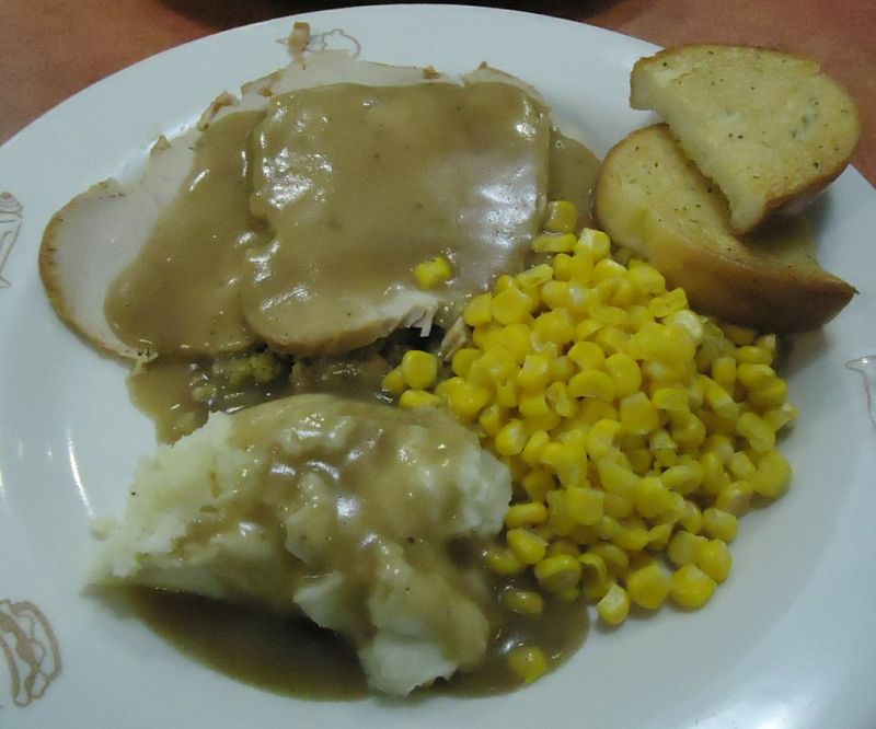 Hot turkey sandwich with gravy