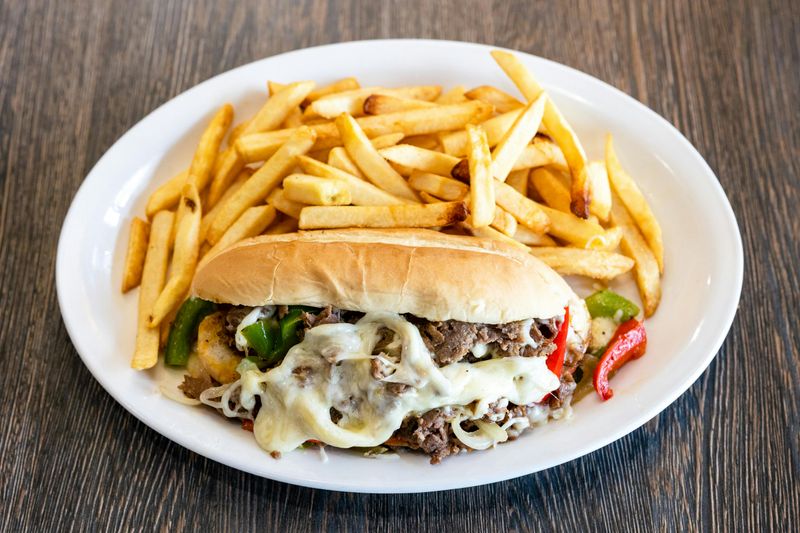 Philly cheesesteak (Cheez Whiz style)