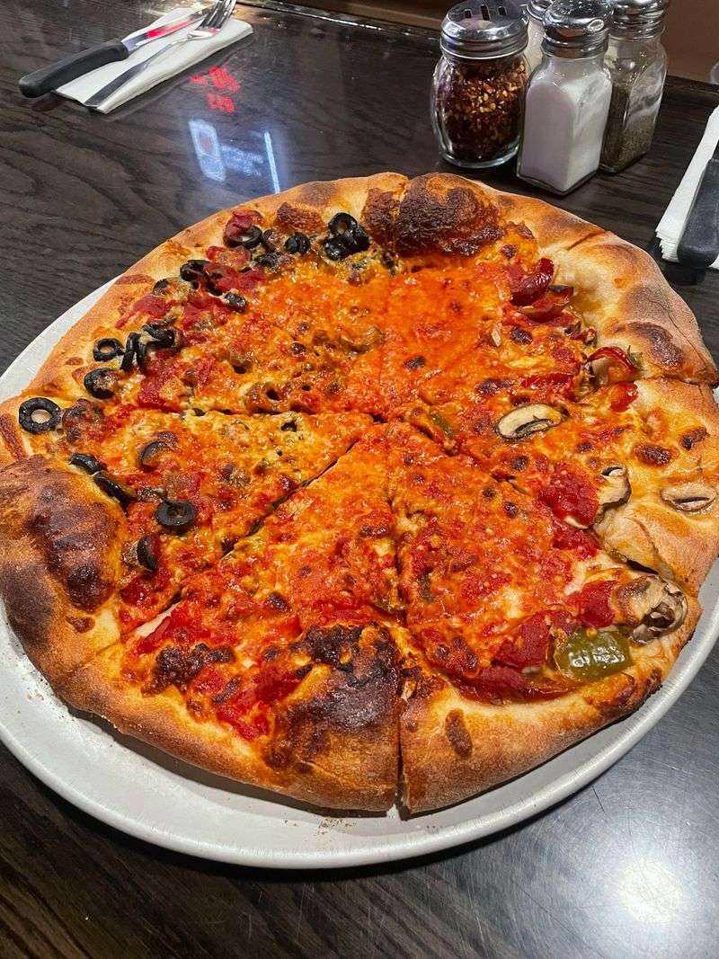 Santarpio's Pizza – Boston, Massachusetts