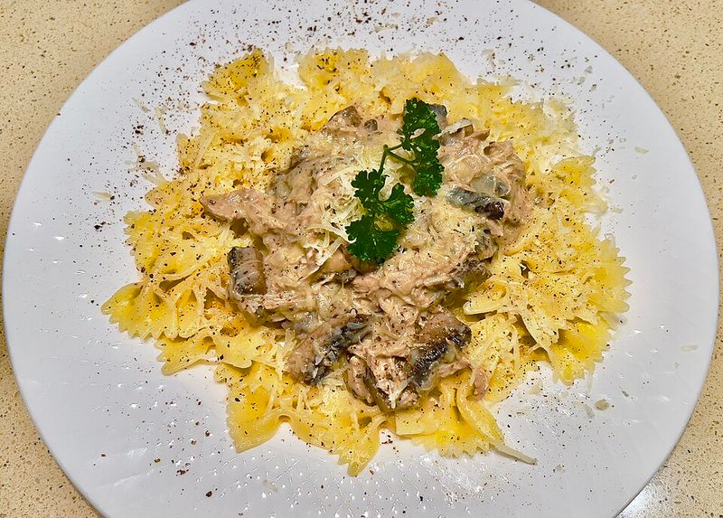 9 Italian Pasta Shapes and the Perfect Sauce Pairing for Each One 8 Farfalle with Creamy Mushroom Sauce