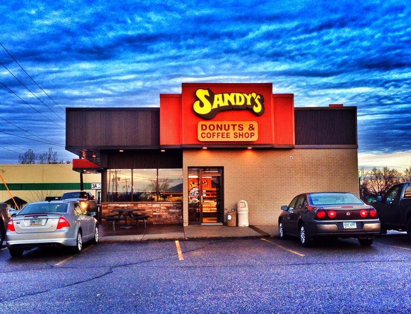 Sandy's Donuts & Coffee Shop - West Fargo, North Dakota