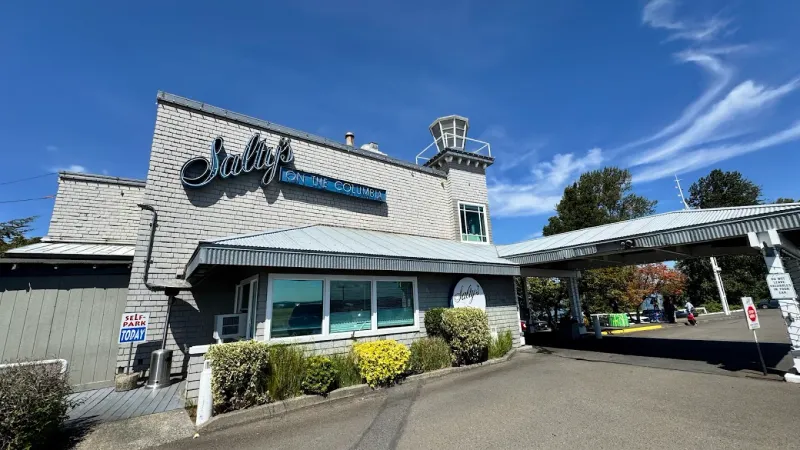 Salty’s on the Columbia River - Portland, Oregon