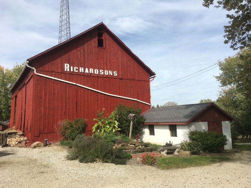 I Drove Across America To Try 10 Apple Cider Donut Stands and 5 Were Pure Magic 12 Richardson Farms - Medina, Ohio