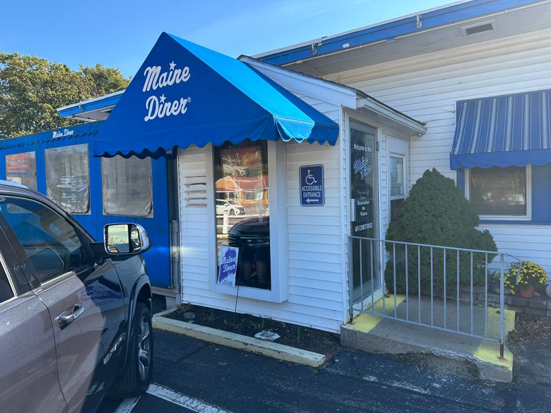 12 New York Small-Town Diners Where Every Booth Has a Story 8 Maine Diner and Gift Shop - Wells, Maine