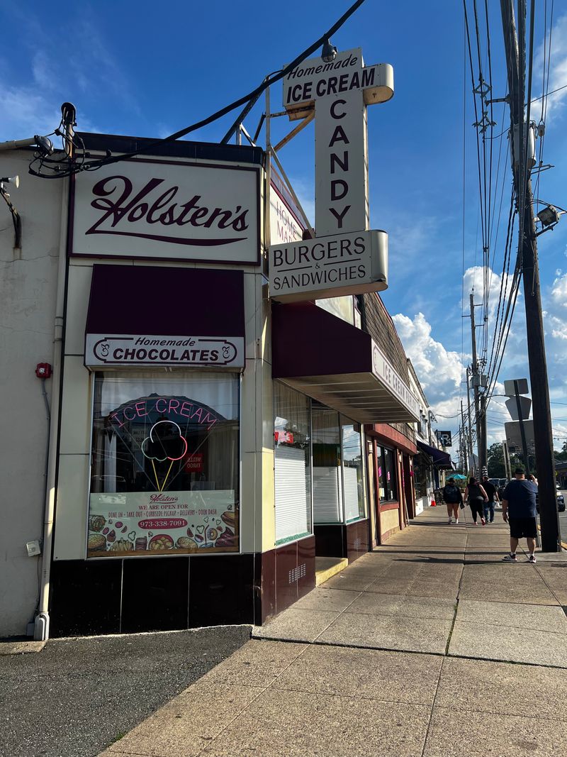 Holsten’s – Bloomfield, NJ