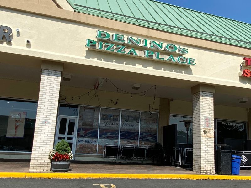 Denino's Pizza Place - Aberdeen Township, New Jersey