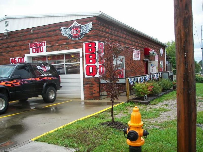8 Missouri BBQ Trailers With Lines That Start Before The Pits Even Warm Up 6 A Little BBQ Joint - Independence, Missouri