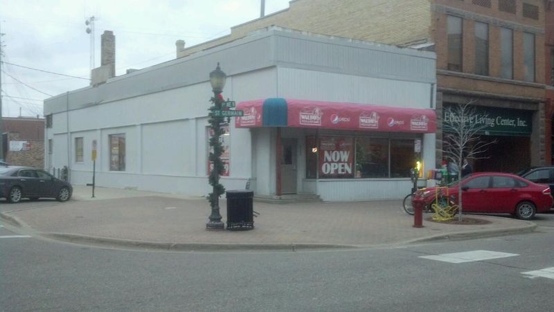 11 Minnesota Pizza Parlors That Still Use Brick Ovens Older Than the Town 11 Waldo's Pizza - St Cloud