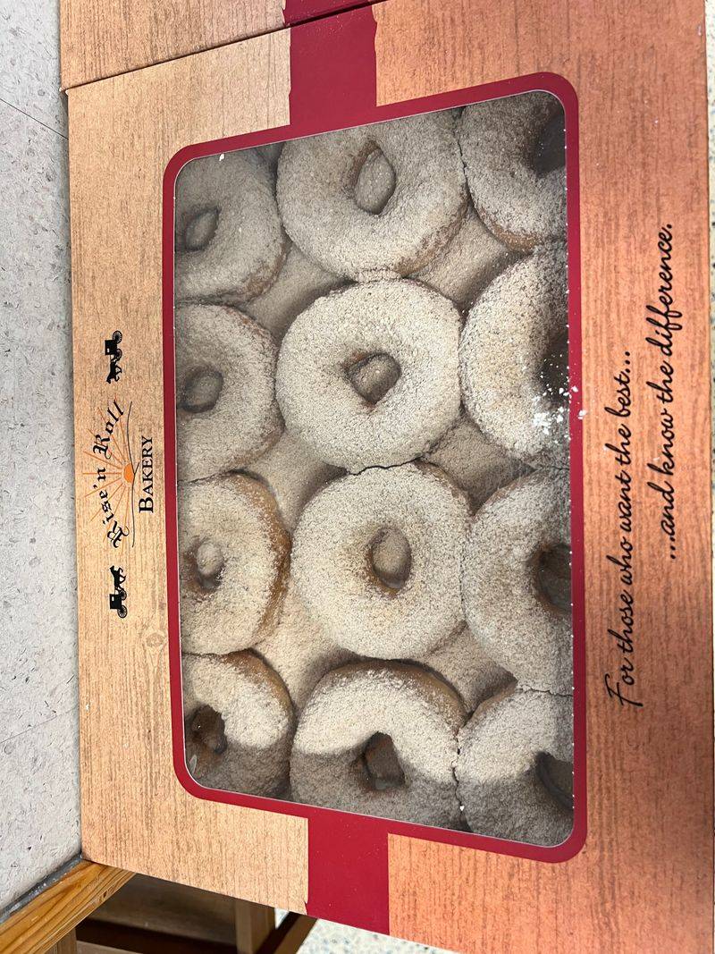 Gift Boxes And Take-Home Treats