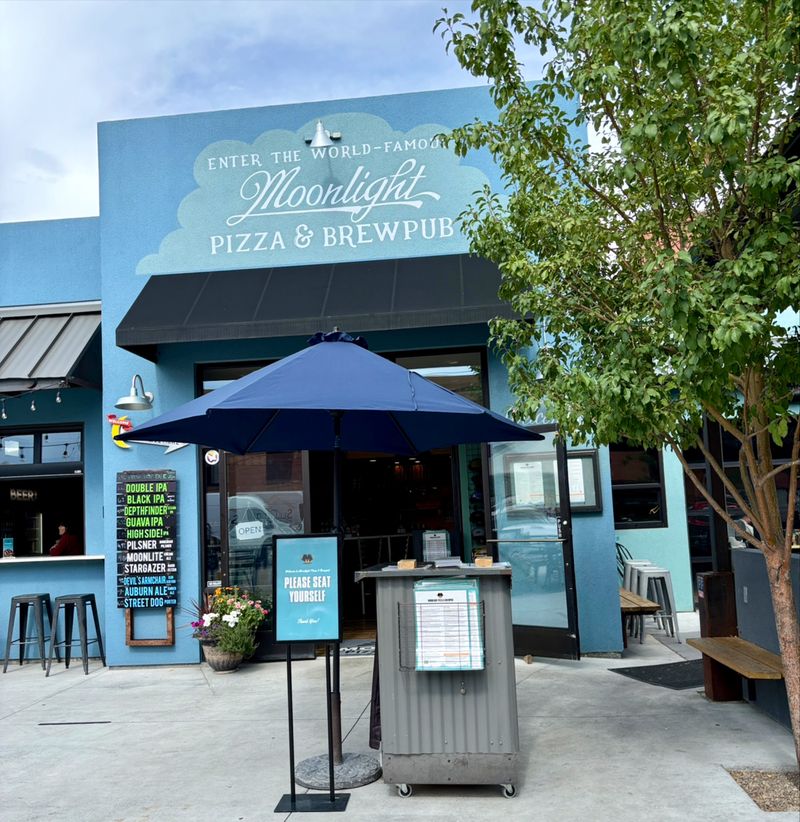 Moonlight Pizza & Brewpub – Salida, CO