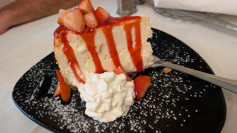 This Ohio Riverfront Bistro Serves Lobster Mac ’N’ Cheese Locals Say Is Worth The Drive To The Riverfront 12 Pistachio Crusted Salmon Favorite