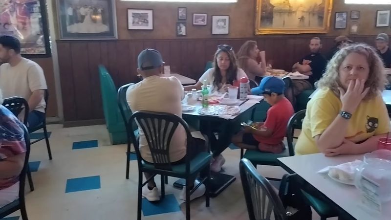 This Chicago Pizza Spot Serves Thin Crust Pizza Locals Say Is The Real Deal 15 Families, Fans, And First Dates