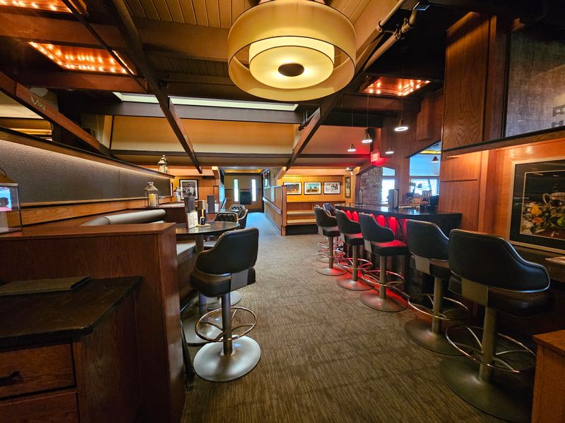 This Wisconsin Supper Club Serves Prime Rib So Tender It Barely Needs a Knife 16 When To Go and How To Book