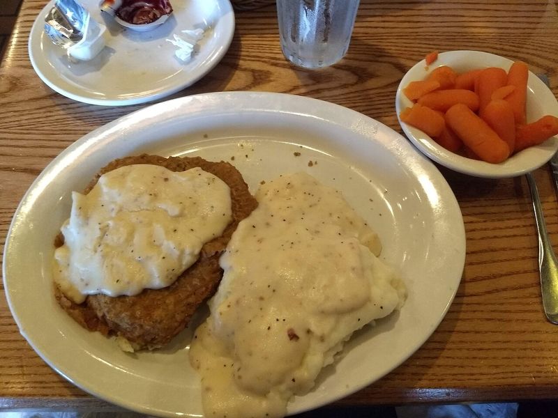 13 Vintage Recipes Grandma Made That Deserve a Comeback at Family Dinner 10 Chicken Fried Steak with Cream Gravy