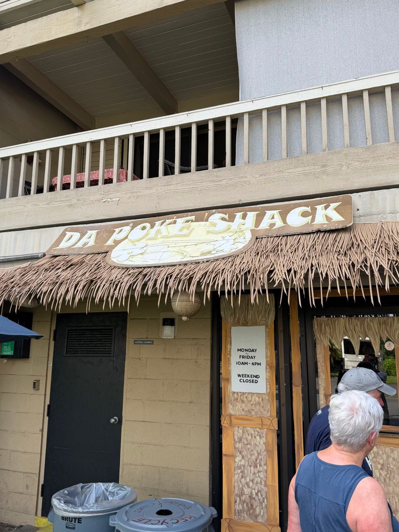 Roadside Food Gems in Every State You'll Be Glad You Pulled Over For 16 Da Poke Shack – Kailua-Kona, Hawaii