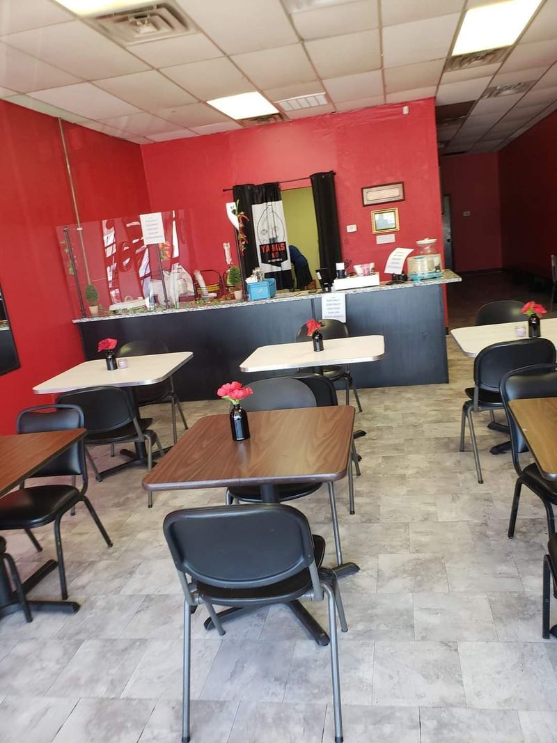 YA' MOMMAS KITCHEN 2 GO - Dallas, Texas