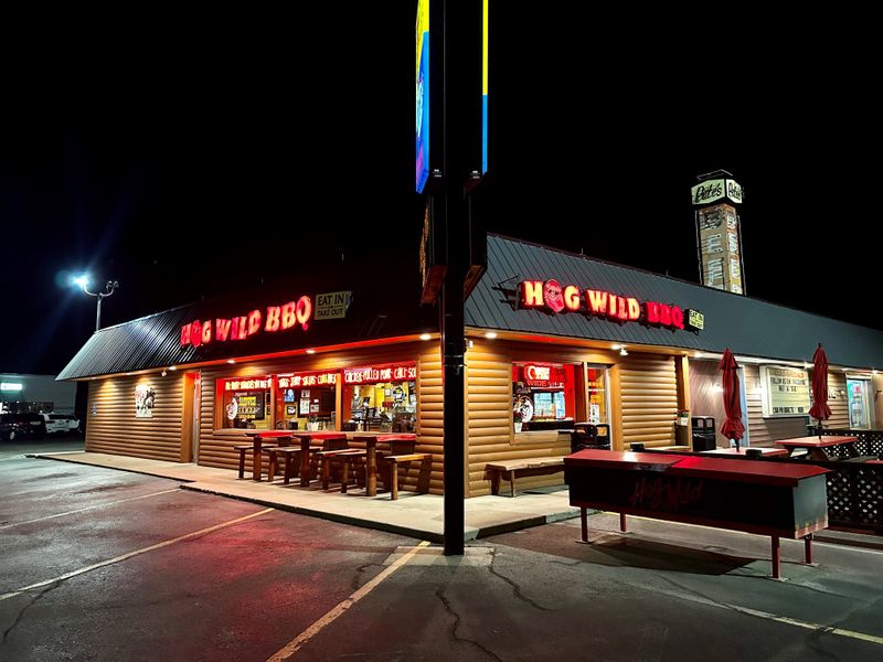 Hog Wild BBQ, Restaurant and Catering - Holland, Michigan