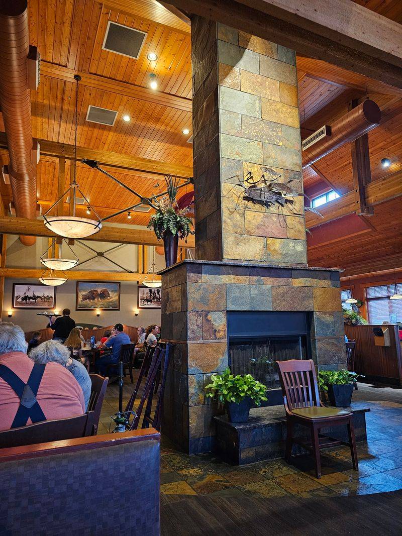 This Montana Supper Club Serves Hand-Cut Beef Steaks Locals Call “Pure Big Sky Comfort on a Plate” 12 Loaded Baked Potato and Fixings