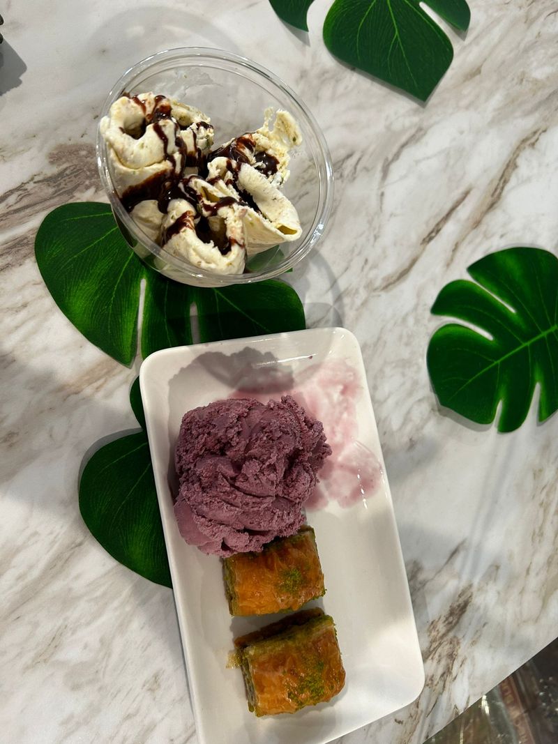 Pineapple Dole Whip Twist