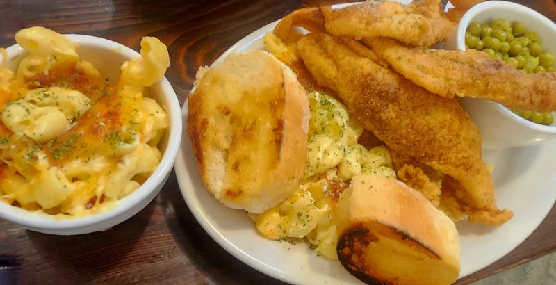 Catfish Plate, Big Smiles