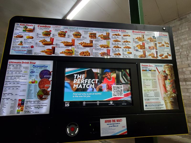 Polite Ordering Tips That Help