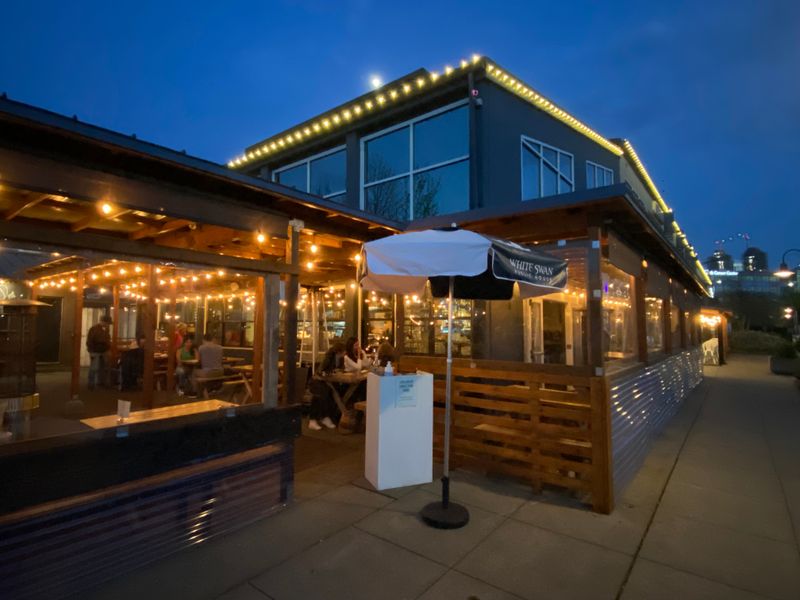 13 Washington Breakfast Spots Where Dungeness Crab Is The Morning Star 13 The White Swan Public House – Seattle, WA
