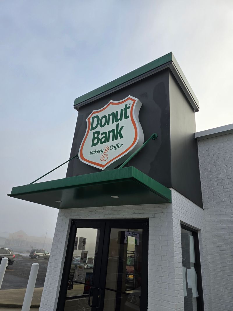 19 Small-Town Coffee-and-Donut Counters Across America That Still Open Before Sunrise 9 Donut Bank - Evansville, Indiana