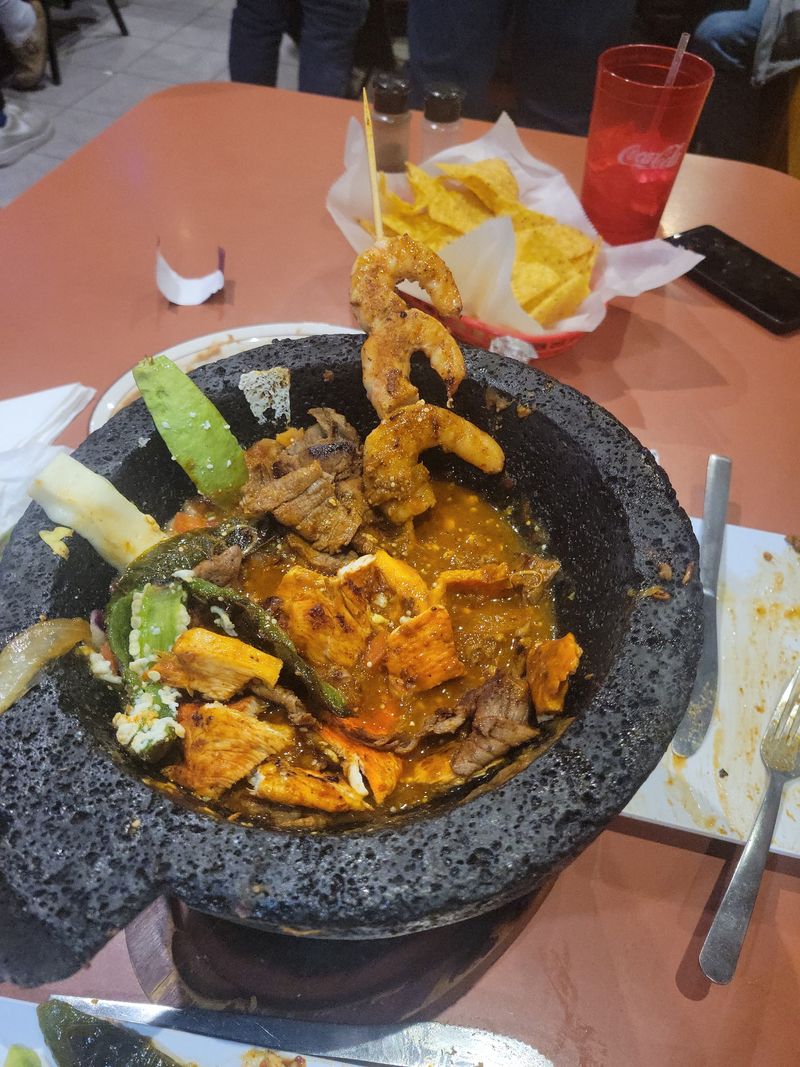 This Iowa Mexican Grill Serves Fajitas And Margaritas Locals Say Always Bring A Crowd 16 Chicken That Charms The Crowd