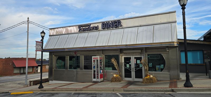 Fenders Diner - Cornelia, Georgia
