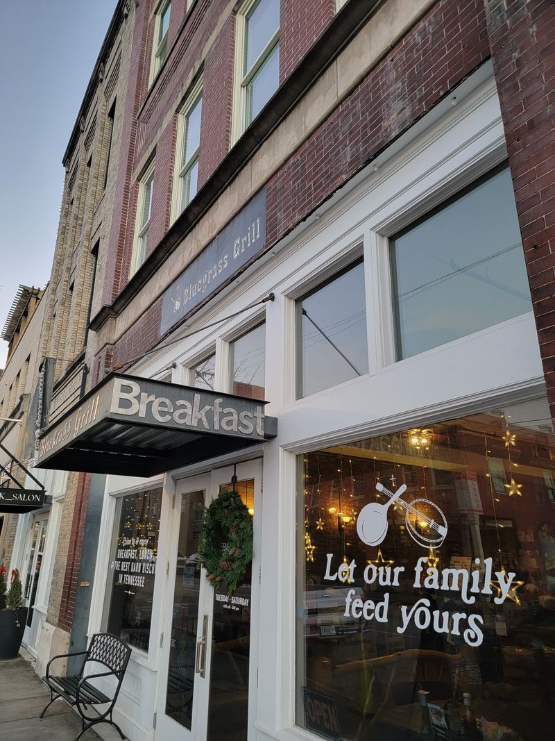 11 Country Cafés Across America Known for Biscuits So Good People Plan Road Trips Around Them 9 Bluegrass Grill - Chattanooga, Tennessee