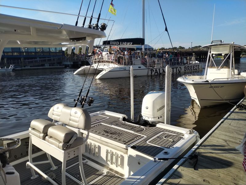 Weekday vs Weekend Tips