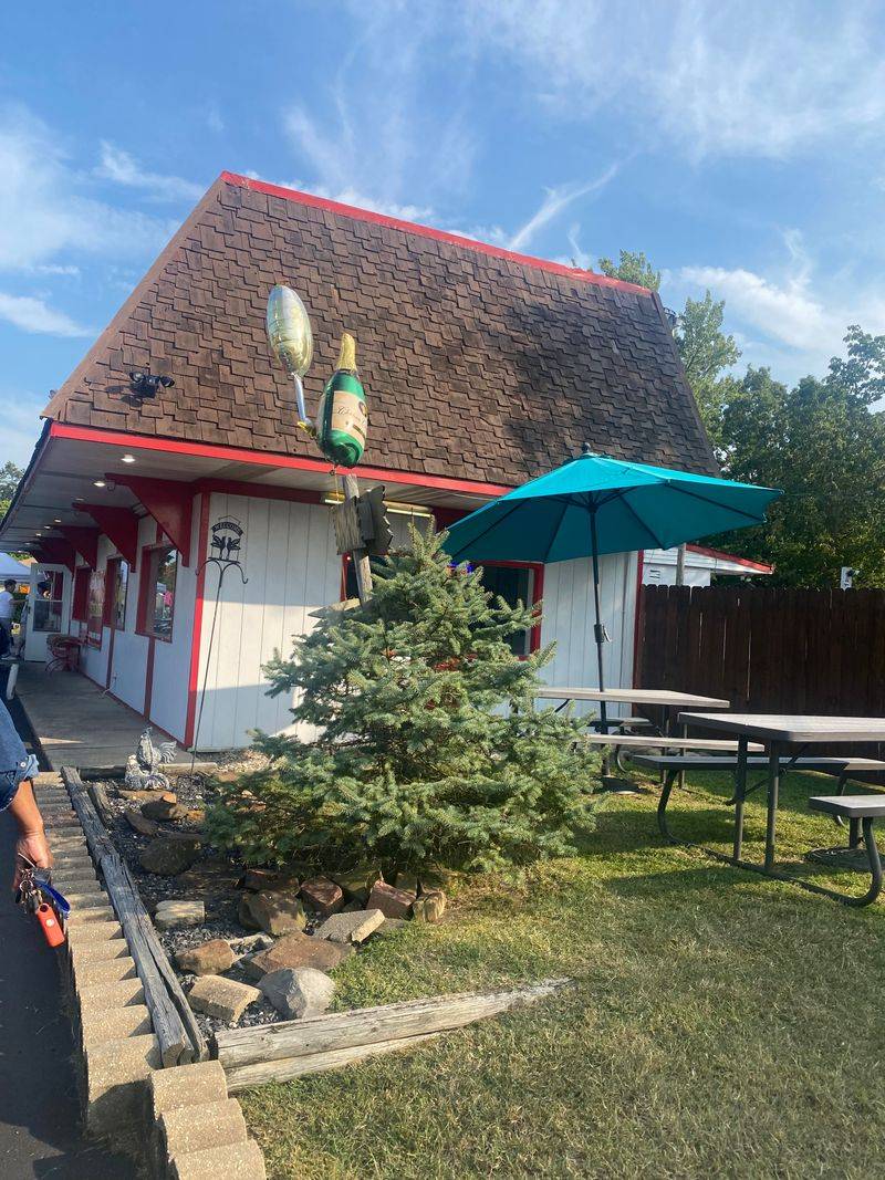 Henri's Hotts Barbeque - Hammonton, New Jersey