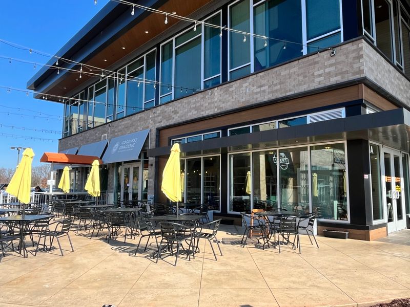 14 Tennessee Meat-And-Three Spots Where You Never Leave Hungry 18 Goodness Gracious Restaurant and Catering - Murfreesboro, Tennessee