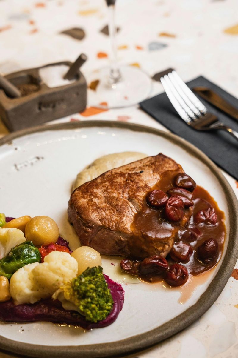 Asian Takeout Obsession: 16 Fiery, Saucy Dishes You’ll Want to Order on Repeat 13 Cherry-Glazed Gourmet Steak Plate