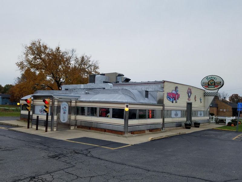 Nancy's Main Street Diner - Grafton, Ohio