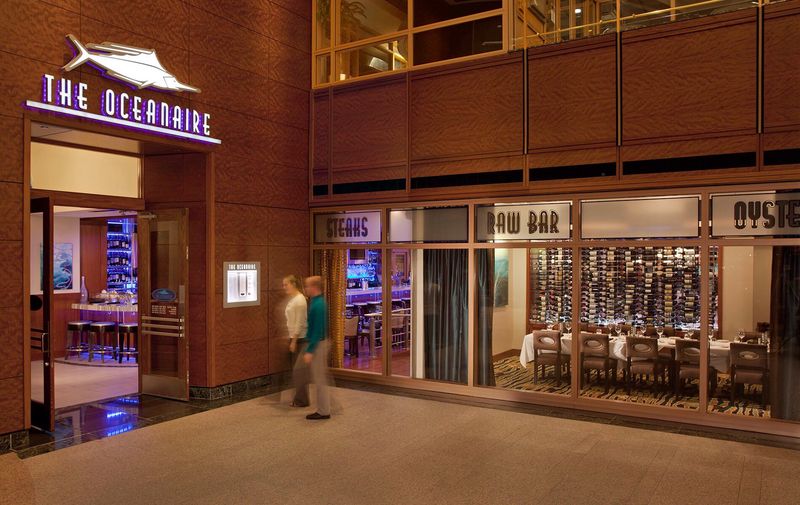 16 Crab Cake Houses Nationwide Locals Swear Rival East Coast Legends 17 The Oceanaire – Minneapolis, MN