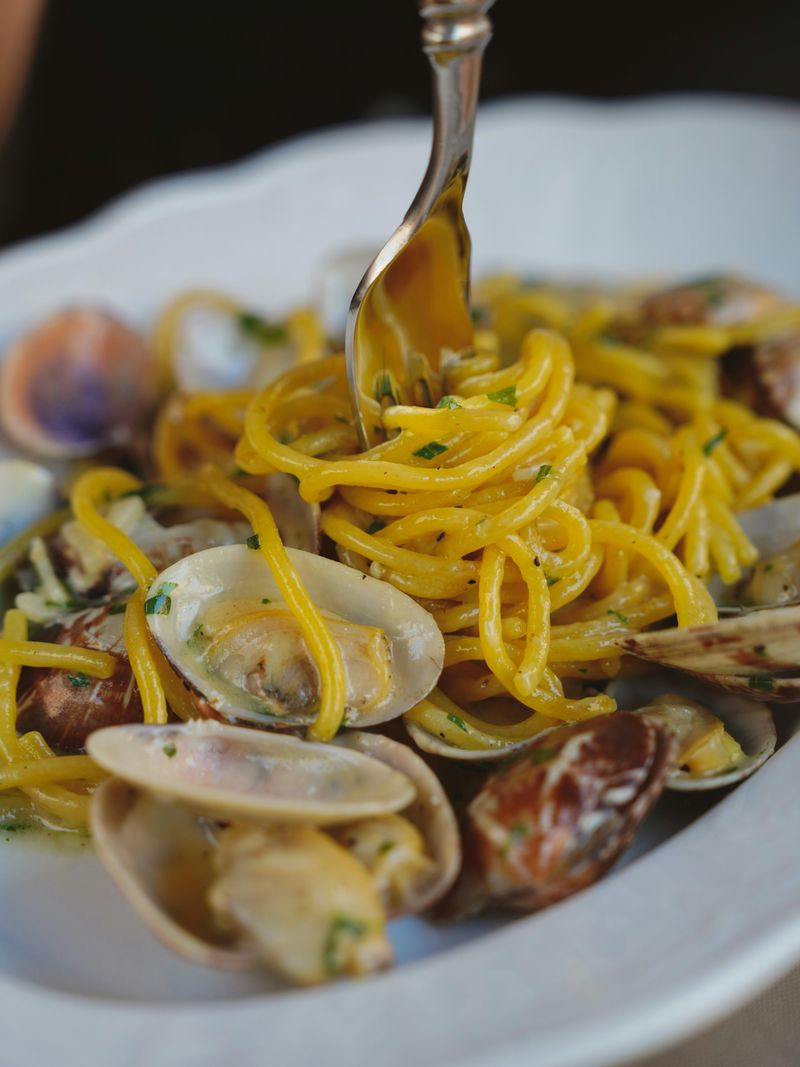 9 Italian Pasta Shapes and the Perfect Sauce Pairing for Each One 12 Linguine with Clam Sauce