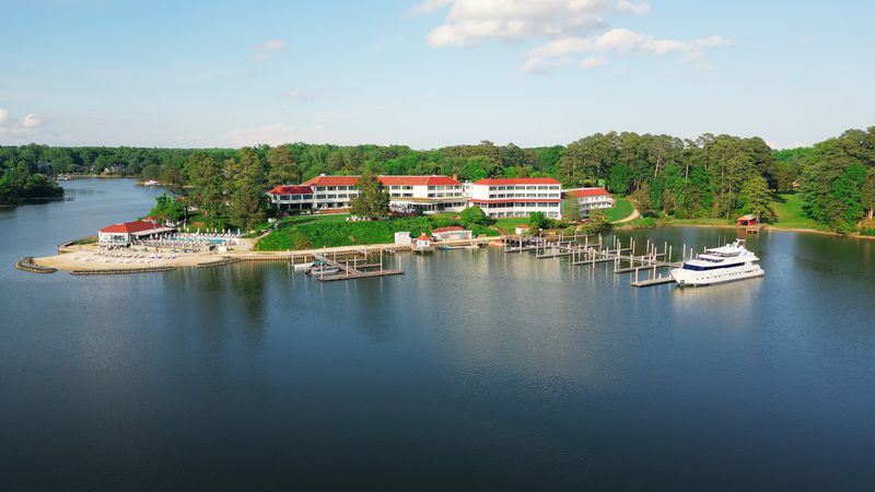 The Tides Inn - Irvington, Virginia