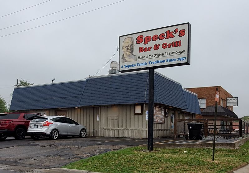 13 Kansas Chicken Fried Steak Plates That Still Come Out Golden And Loudly Crisp 14 Specks Bar & Grill – Topeka, Kansas