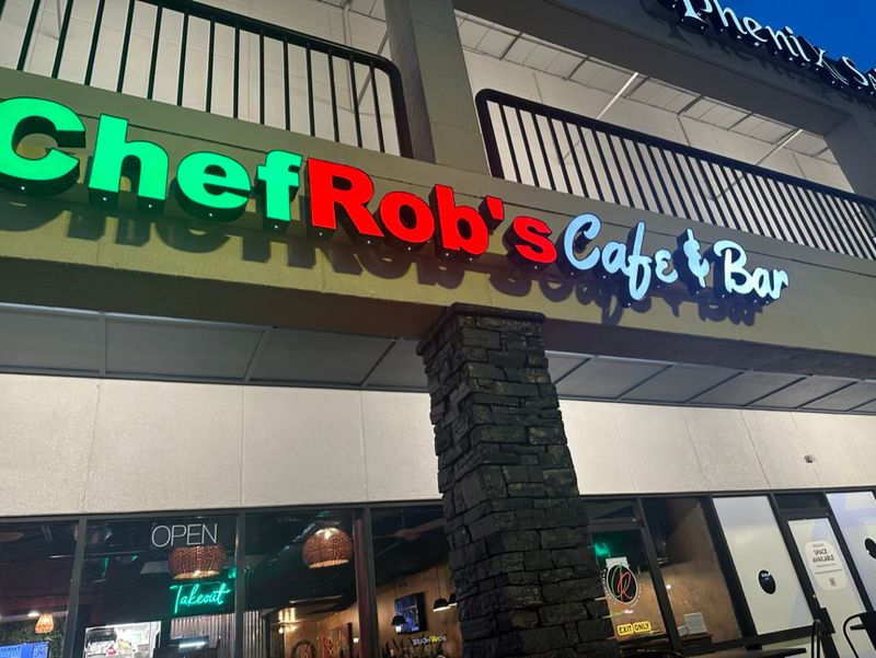 15 Georgia Fried Chicken Restaurants Where The Crunch Can Be Heard Across The Dining Room 15 Chef Rob's Cafe & Bar - Atlanta, Georgia