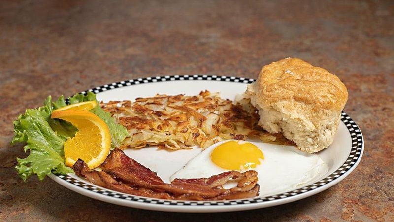 17 Utah Scone Breakfast Spots Where The Honey Butter Turns First-Timers Into Regulars 22 Bear’s Diner - Salt Lake City, Utah