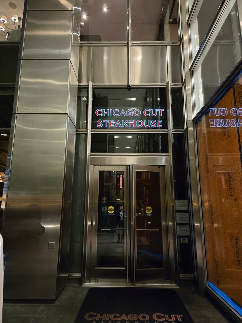 Your Next Steak Night in Every State – Bucket List Picks for All 50 19 Chicago Cut Steakhouse - Chicago, Illinois