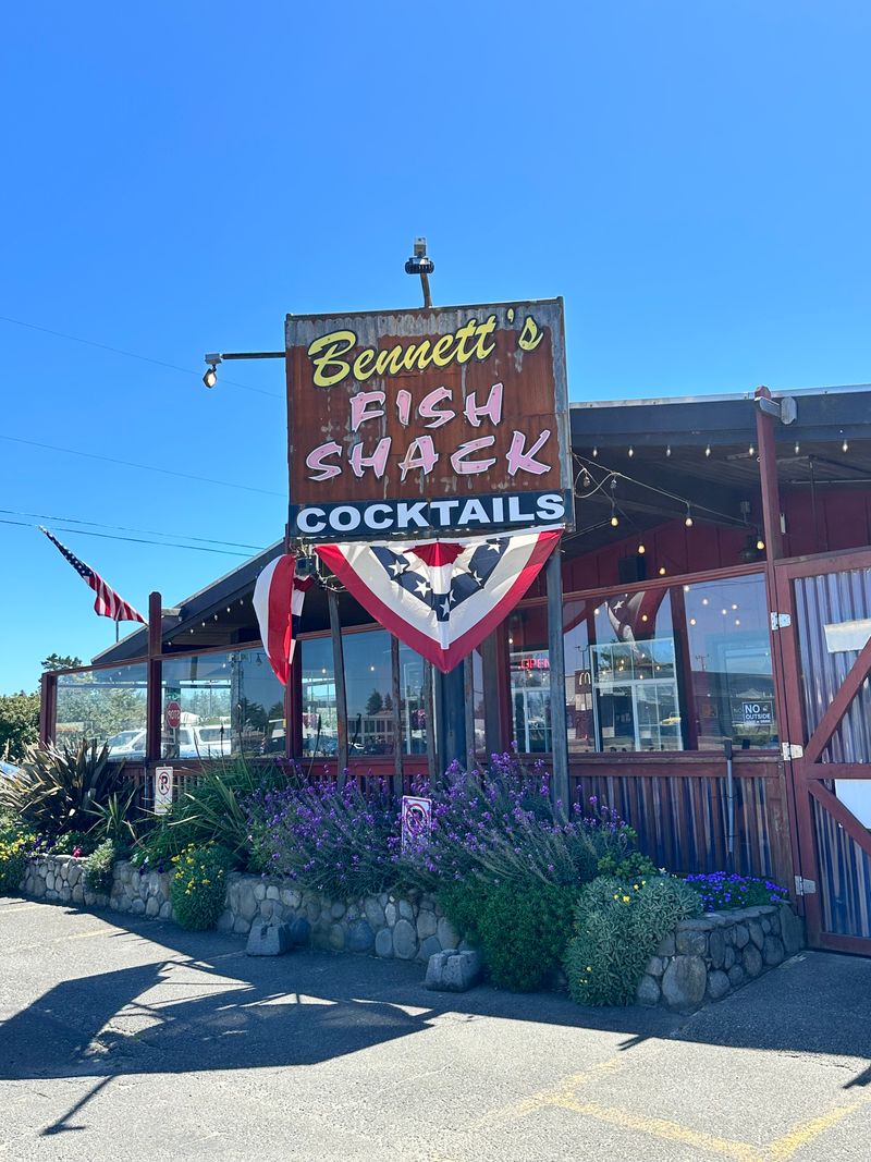 8 Washington Coastal Cafés Serving Cod Sandwiches That Taste Like Sea Air and Sunshine 8 Bennett's Fish Shack - Ocean Shores, Washington